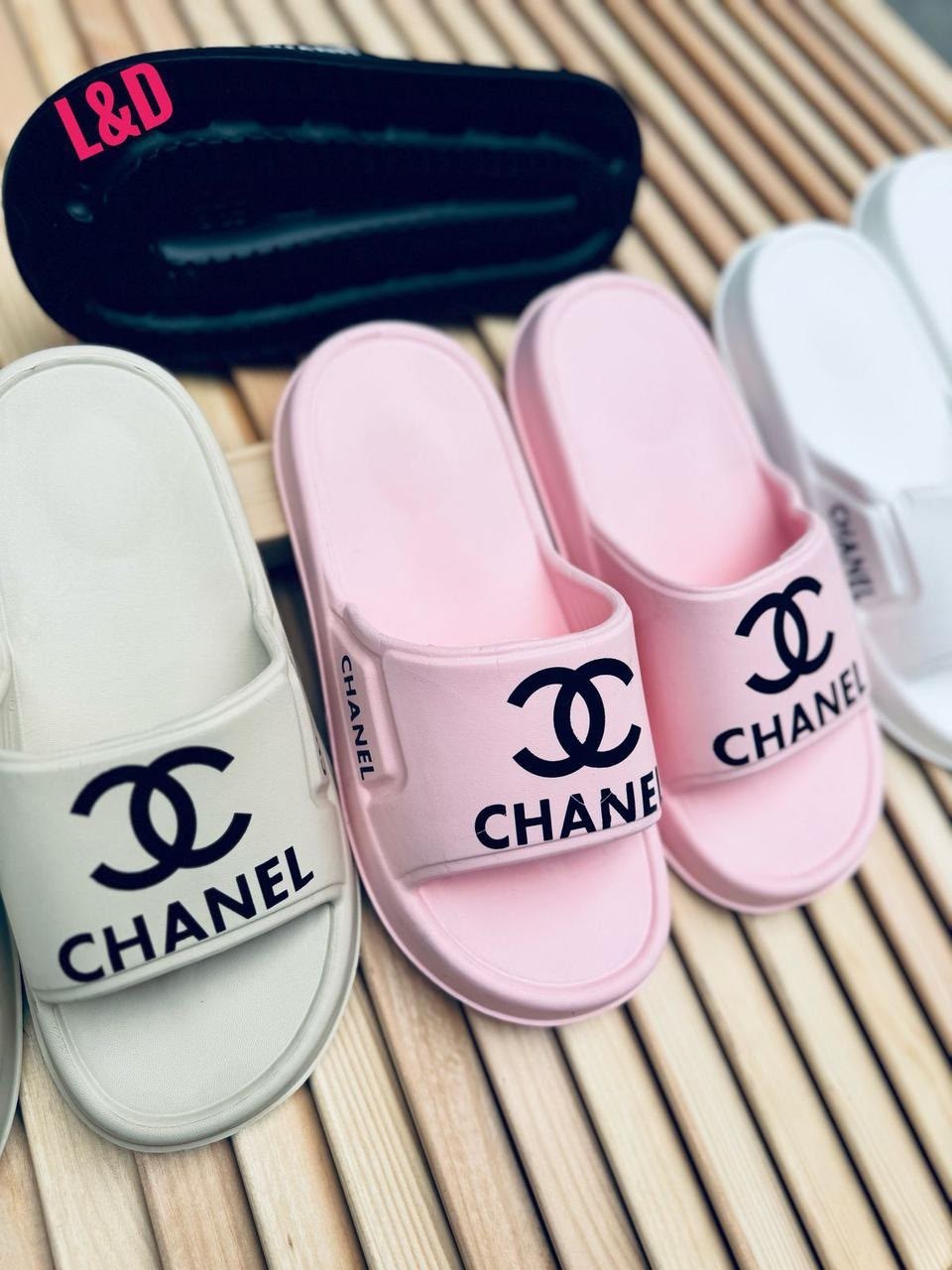 шлепанцы chanel,шлепки chanel,тапочки для женщин в стиле chanel,шлепанцы шанель,тапки chanel