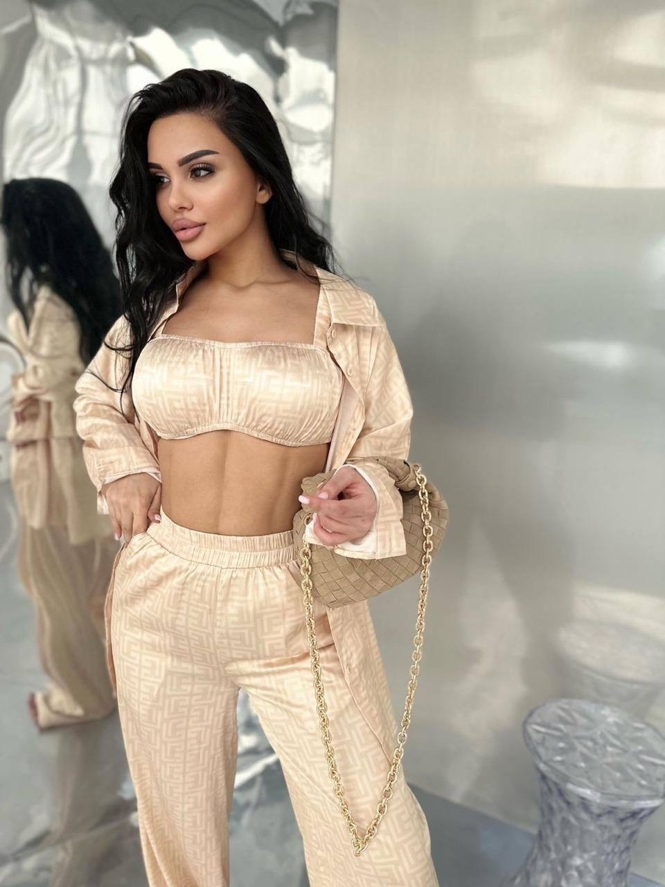 костюм с брюками,брючный костюм,костюм бежевый,женские костюмы,брючный костюм с топом