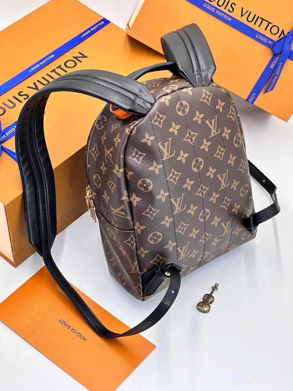 рюкзак louis vuitton,рюкзак луи виттон,рюкзак женский луи виттон,брендовые рюкзаки,рюкзак луи витон женский
