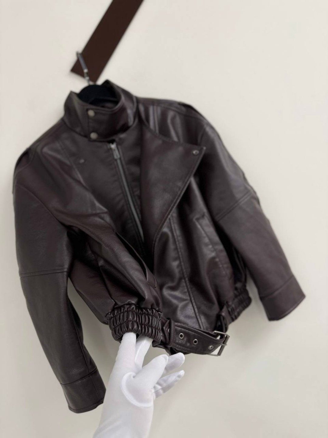 кожаная куртка,женская кожаная куртка,куртка косуха,кожаная куртка yves saint laurent,кожаная куртка косуха