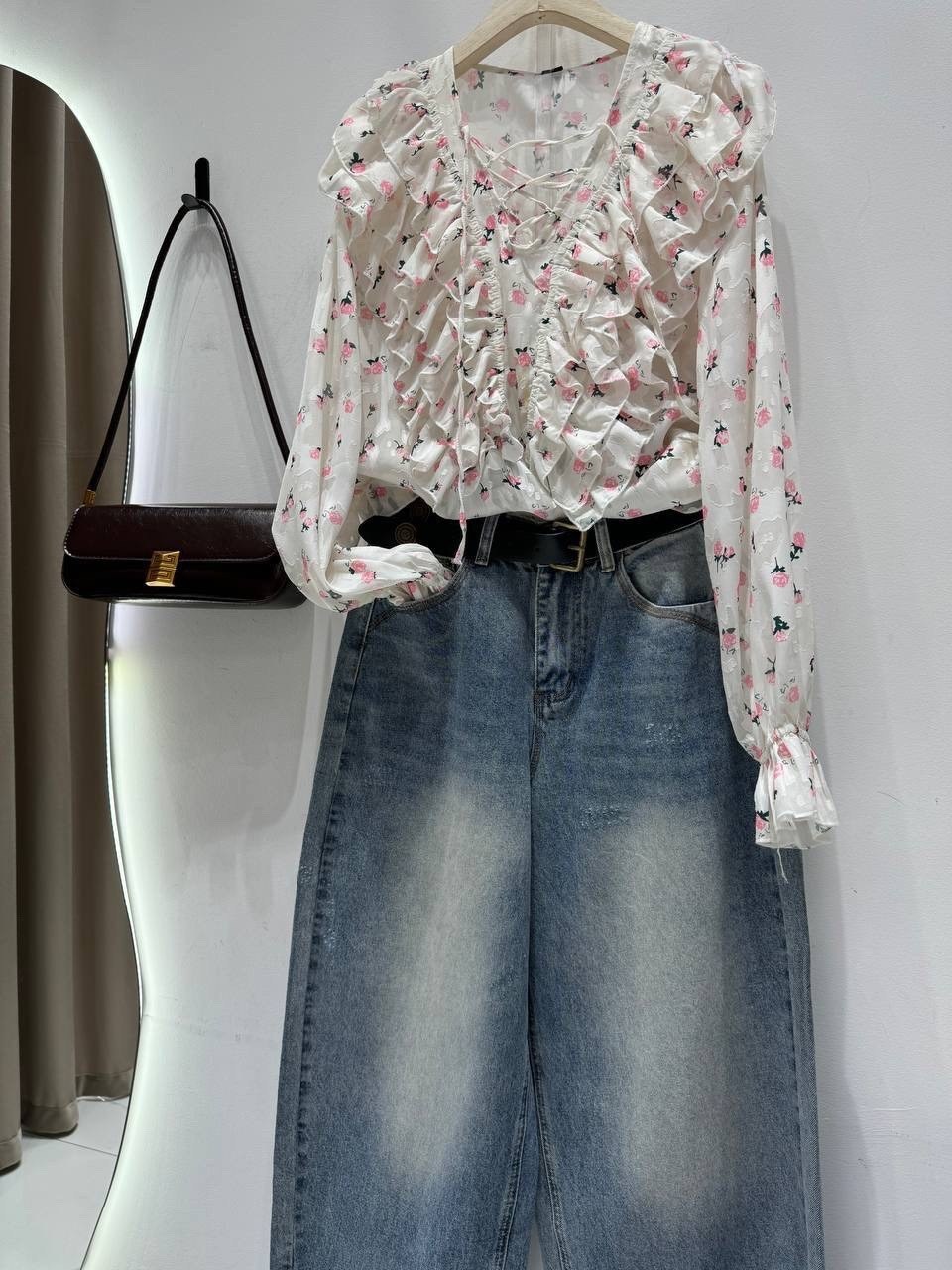 майка женская,женские джинсы,джинсах,джинсы брюки,женские топы