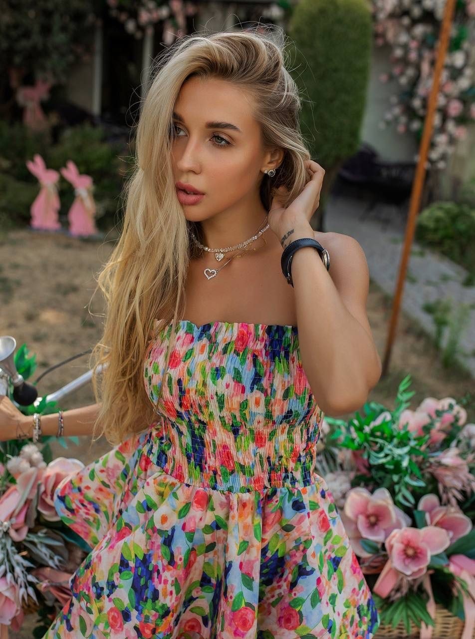 девушка,модные наряды,летние наряды,летние костюмы,мода лето