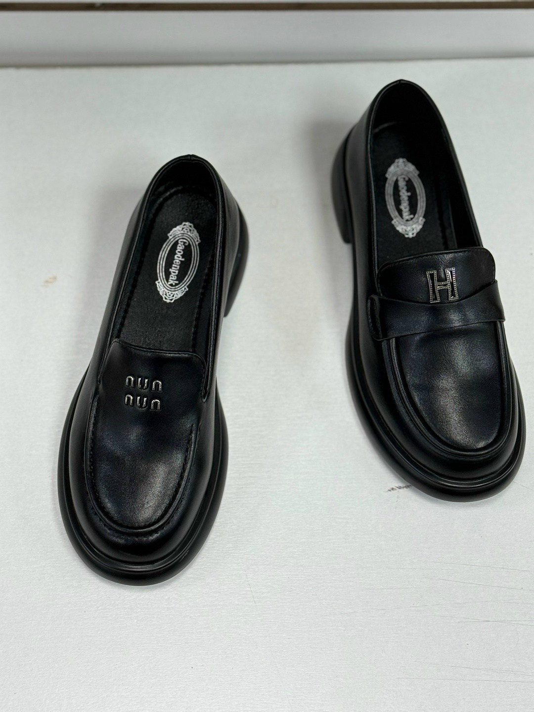 ,лоферы женские,лоферы,женские туфли лоферы,лоферы renzoni