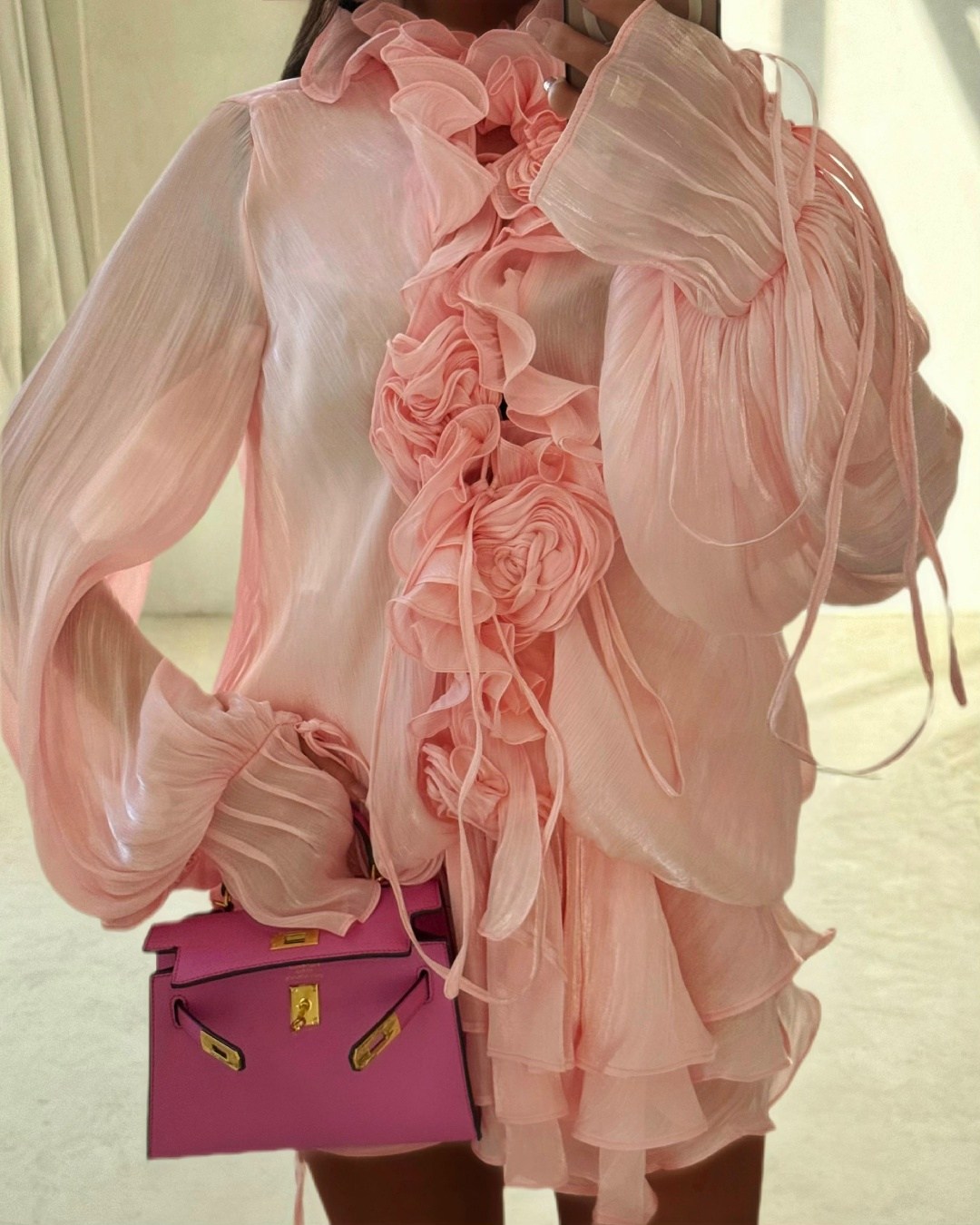 платья из органзы,платья мини,шифоновое платье с рюшами,платье с оборками