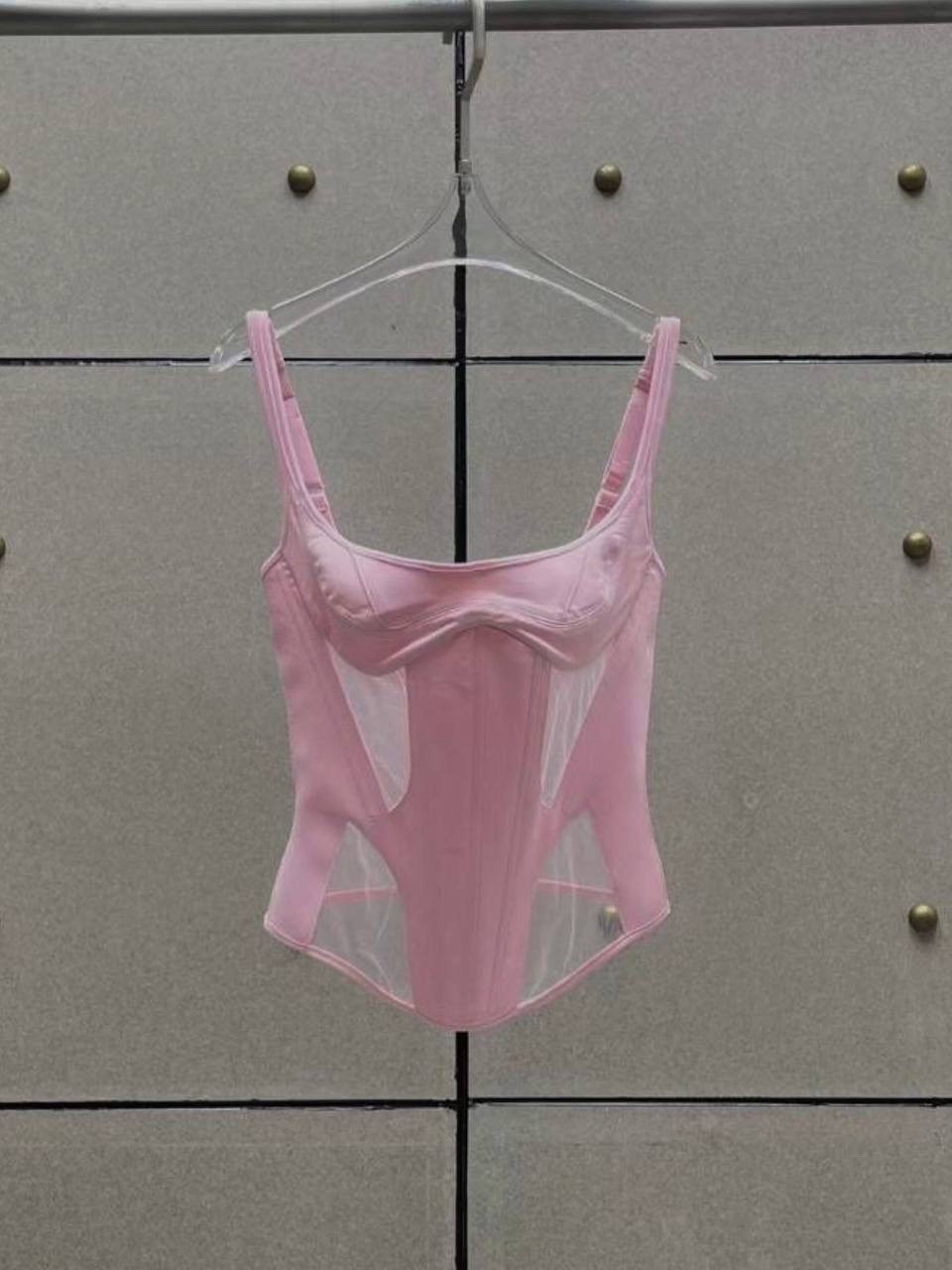 корсеты mugler,боди корсет,розовый корсет,корсеты