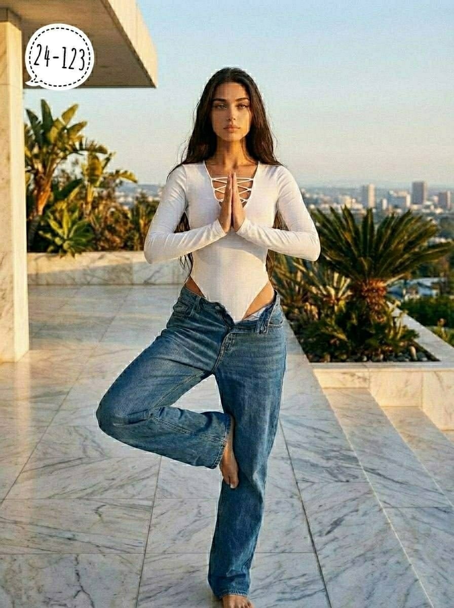 женские джинсы,джинсы стильные,модные джинсы,брюки джинсы,женские джинсы клеш