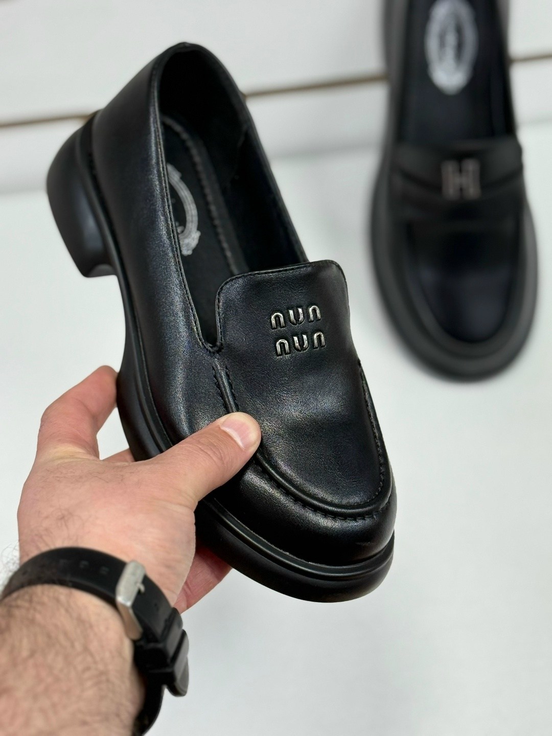 ,лоферы женские,лоферы,женские туфли лоферы,лоферы renzoni