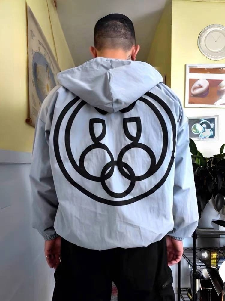 куртка повседневная,легкая куртка,куртка,куртка женская,куртка спортивная