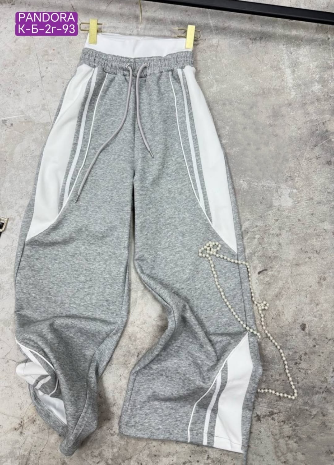 женские спортивные штаны,брюки спортивные,брюки спортивные женская,штаны свободные,женские спортивные брюки с полосками по бокам