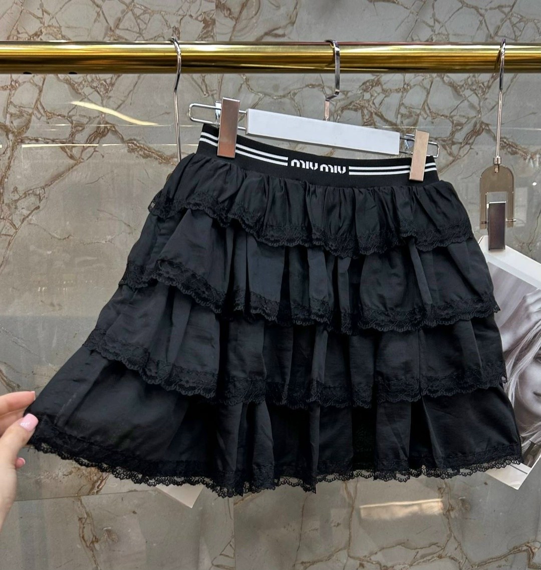 стильные костюмы,брендовые одежды,одежда стильная,комплект футболка,одежда для женщин