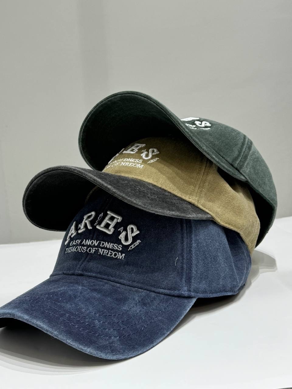 бейсболка стильная,модные бейсболки,бейсболка женская,стильная кепка,бейсболка для женщин и мужчин