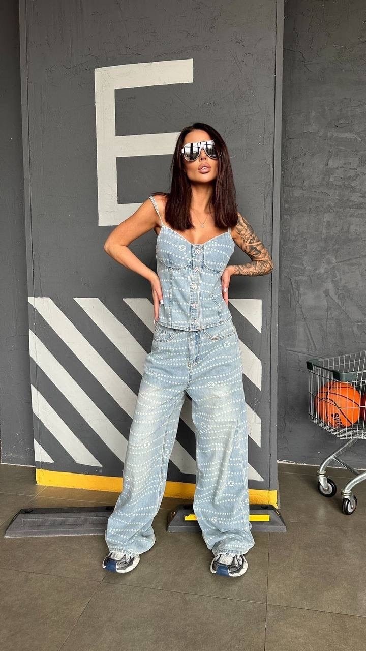 комбинезон женский джинсовый,джинсовые комбинезоны,джинсовый костюм женский,джинсовые костюмы,джинсовый комбинезон брючный