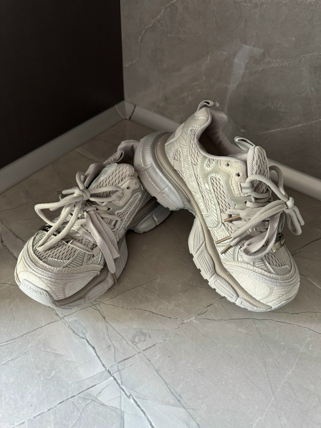 женские кроссовки,женские массивные кроссовки,массивные кроссовки,кроссовки кроссовки женские,объемные кроссовки