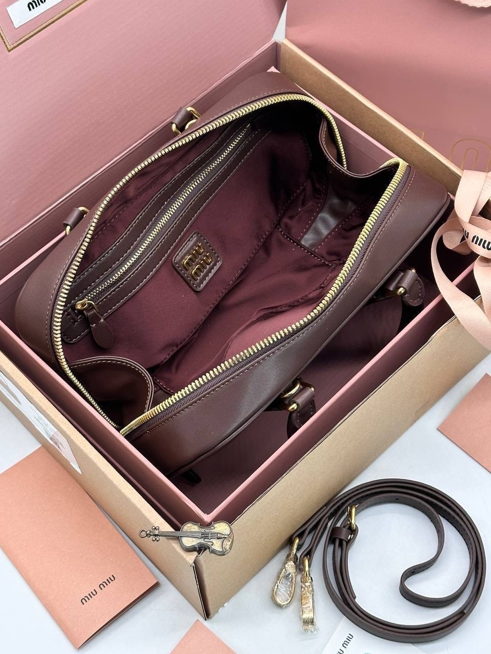 сумка miu miu,женская сумка miu miu,сумка,модная сумка,сумки брендовая