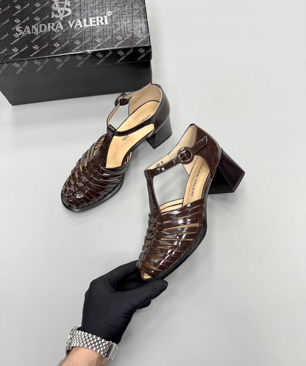 ,босоножки женские,женские сандалии,босоножки на каблуках,боттега венета босоножки 2026