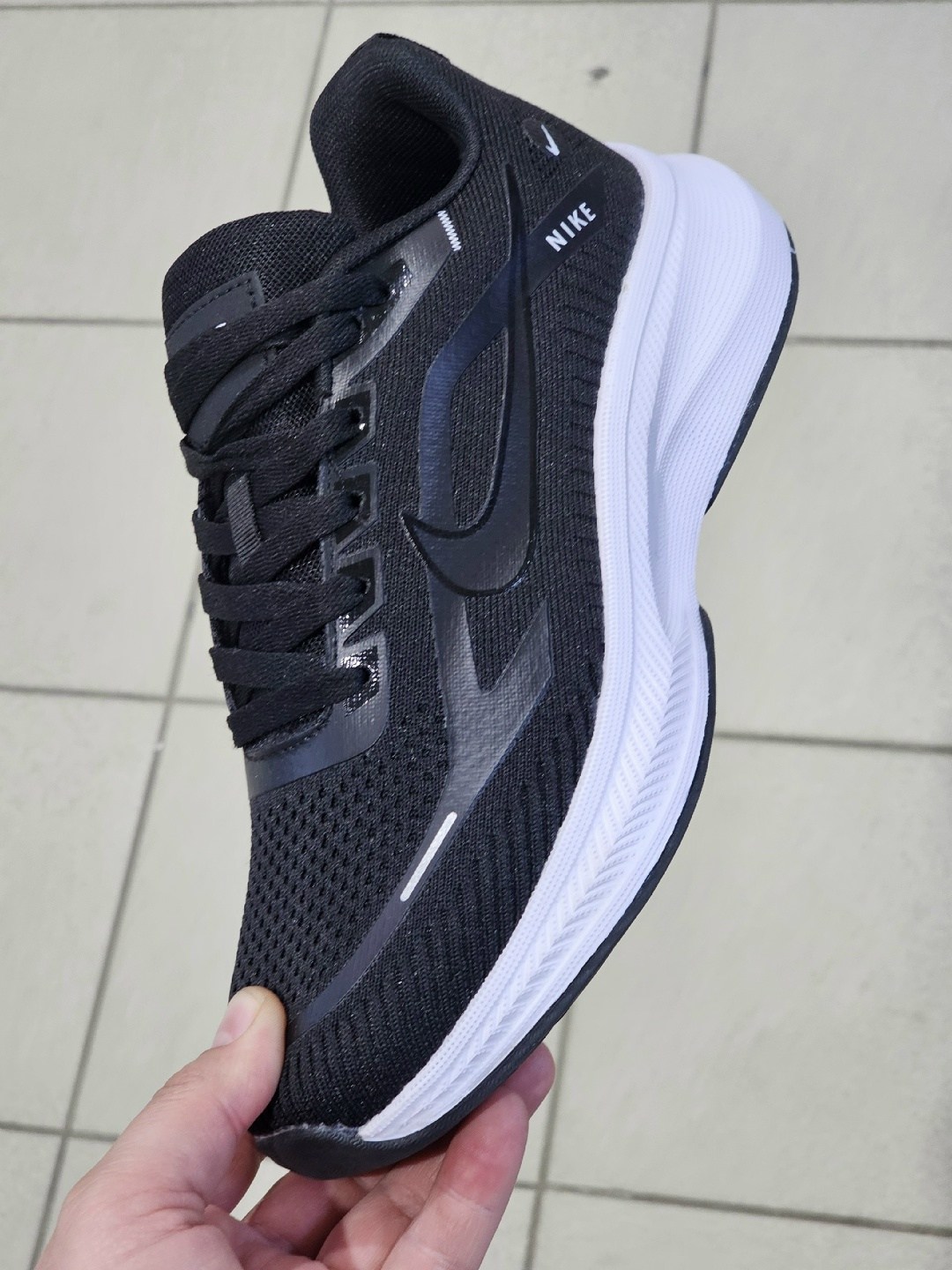 кроссовки,кроссовки nike,кроссовки женские мужские,спортивная ,большие кроссовки