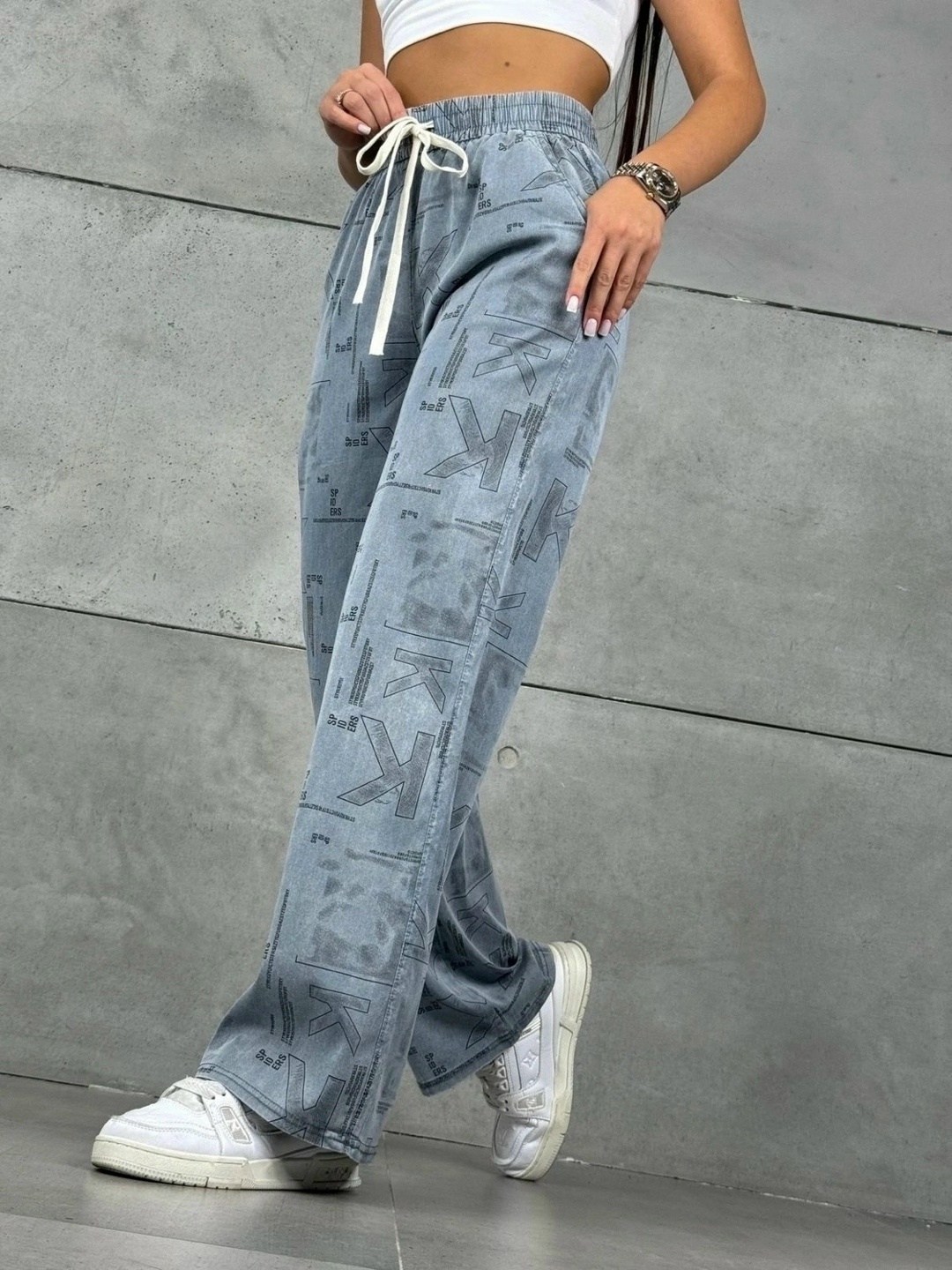 брюки джинсовые,джинсы модные,широкие джинсы,модные брюки,широкие брюки