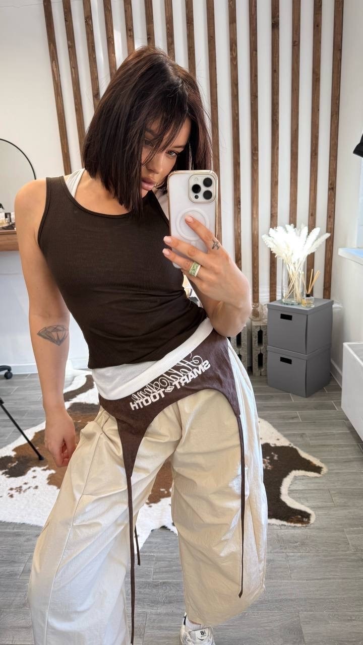 широкие брюки карго,модные брюки,мода стиль,карго брюки,брюки свободные