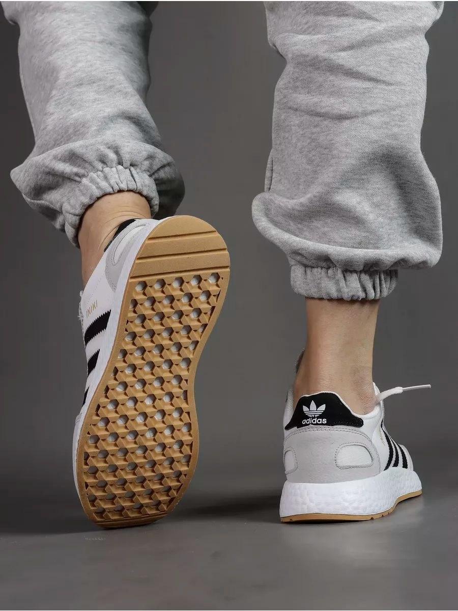 кроссовки adidas,иники адидас женские белые,женские кроссовки adidas,кроссовки адидас,мужские кроссовки adidas