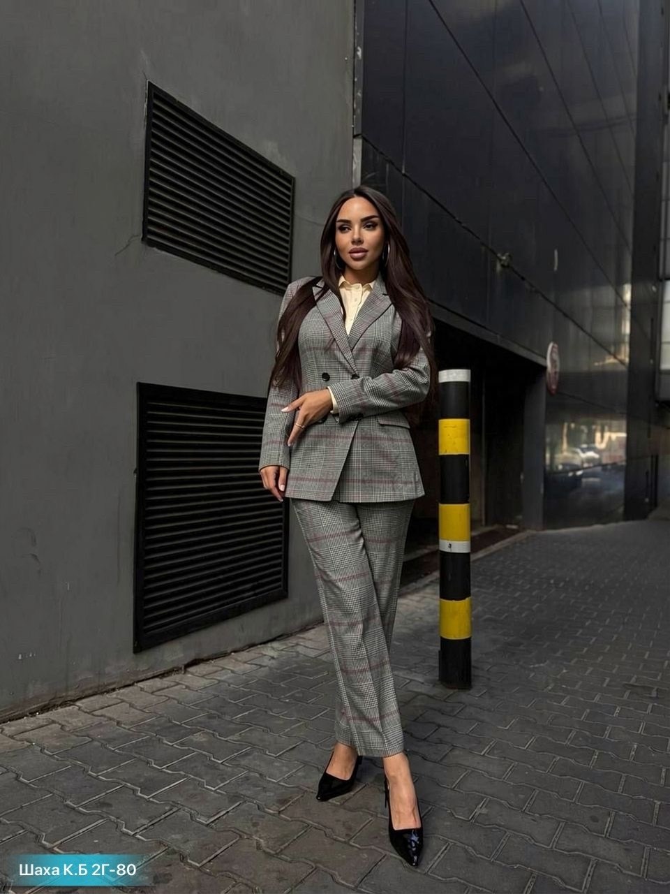 брючный костюм женский,брючный костюм в клетку,серый брючный костюм,брючный костюм женский серый в клетку,костюм женский