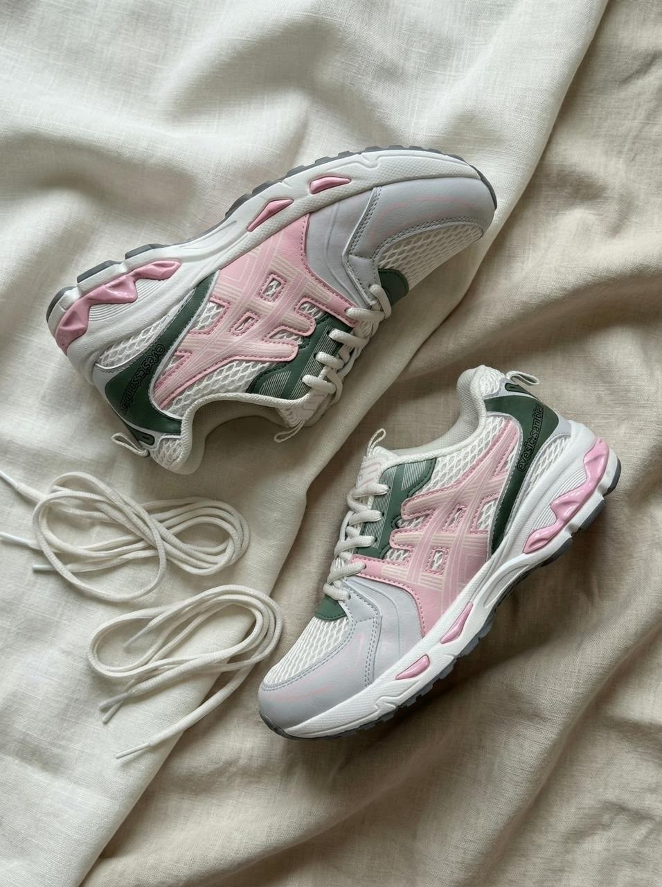 женские кроссовки asics,кроссовки asics gel,кроссовки asics,женские кроссовки,кроссовки асикс женские