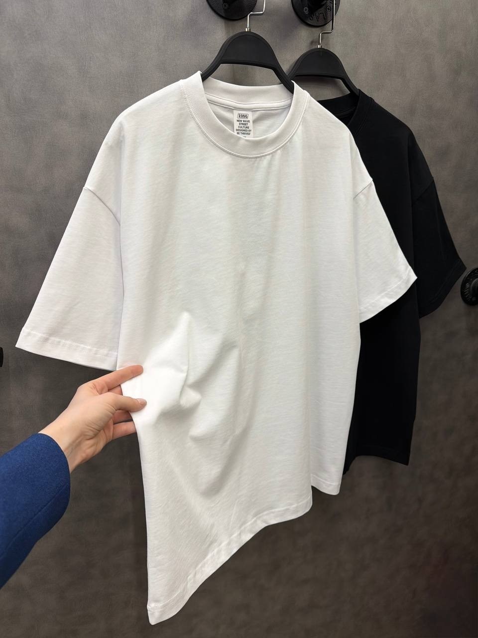 футболки оверсайз,брюки мужские,мужские повседневные брюки,мужская мода,белая футболка оверсайз базовая
