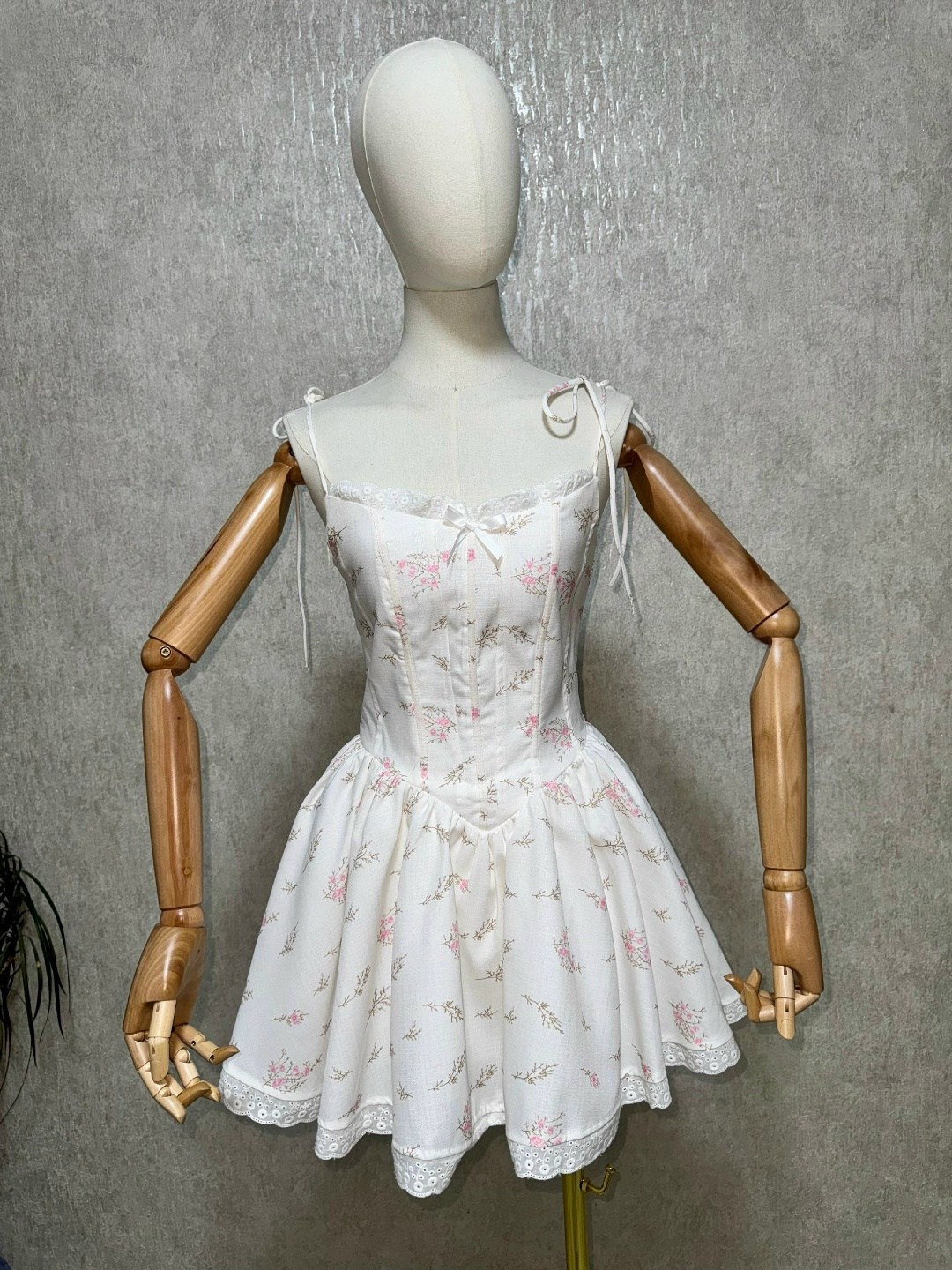 короткие платье,мини платье,платье,платье стильное,романтические платья