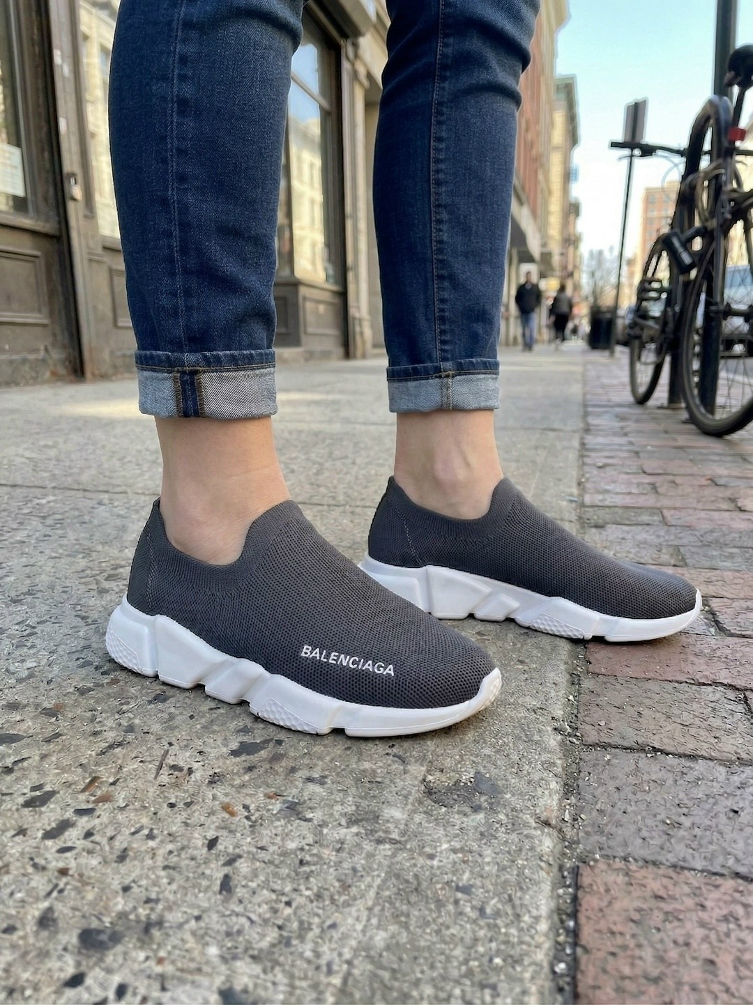 кроссовки баленсиага женские черные с белой подошвой,женские кроссовки balenciaga,кроссовки чулки баленсиага,кроссовки balenciaga speed,кроссовки balenciaga