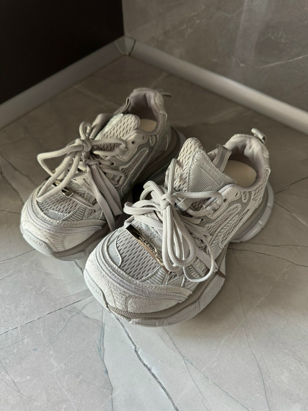 женские кроссовки,женские массивные кроссовки,массивные кроссовки,кроссовки кроссовки женские,объемные кроссовки