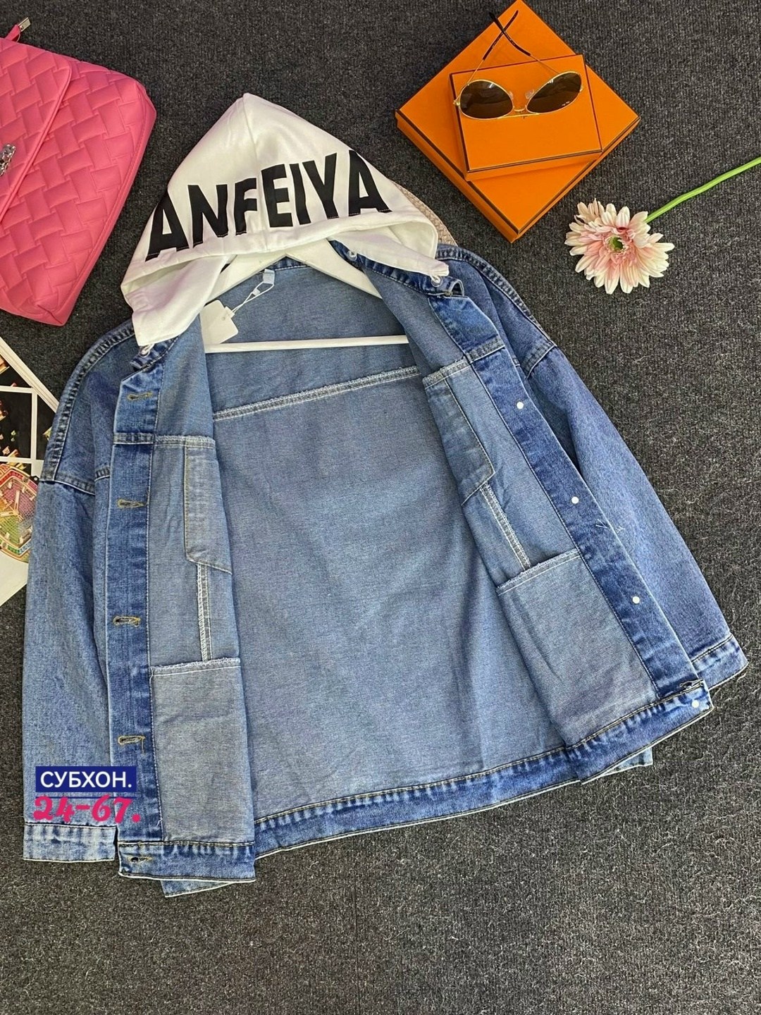 джинсовая женская куртка,джинсовая куртка,женская джинсовая куртка с капюшоном,куртка джинсовая с капюшоном,джинсовка с капюшоном