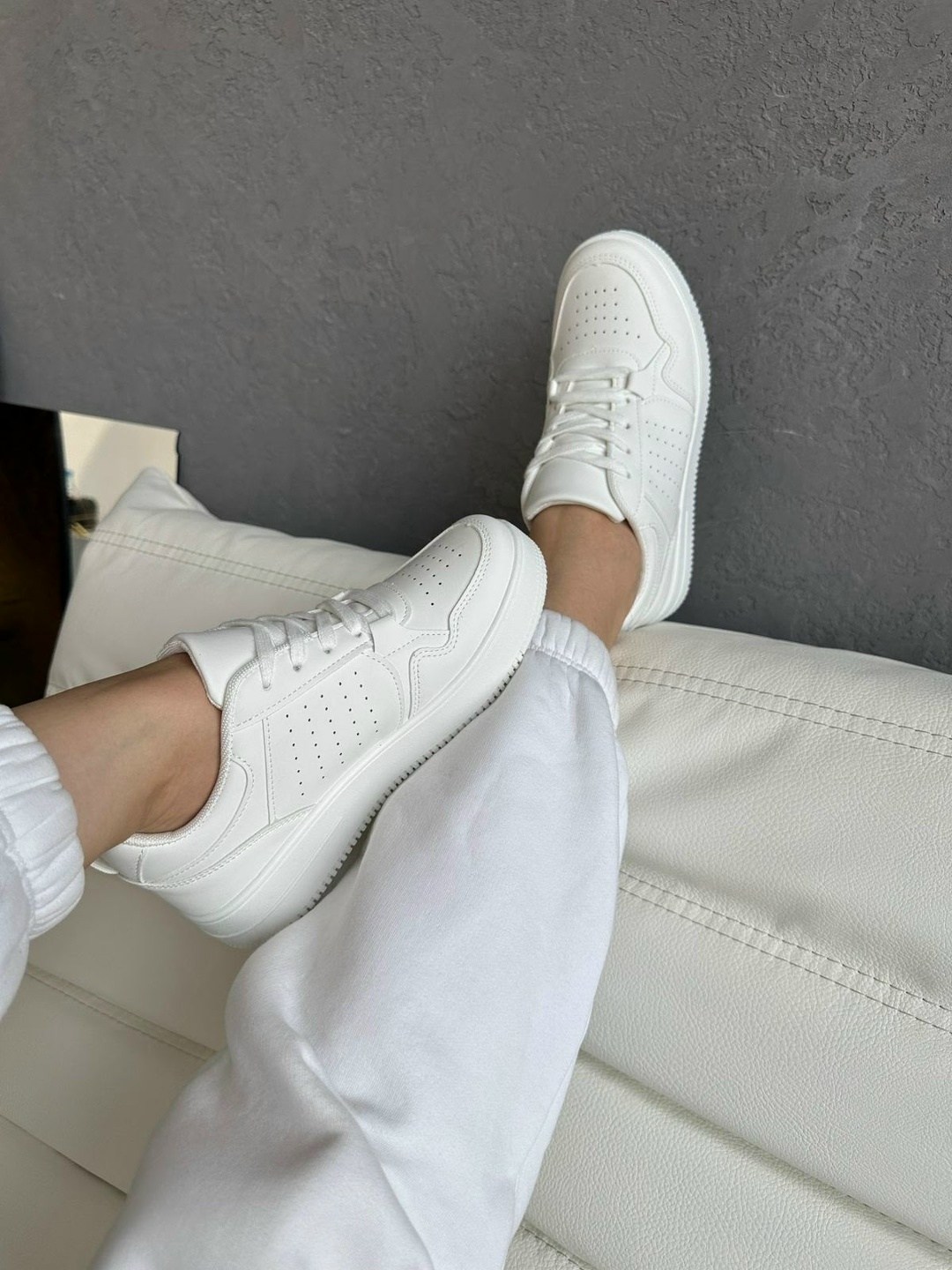 кроссовки женские,белые кроссовки женские,белые кроссовки,кроссовки для девушек,базовые кроссовки женские