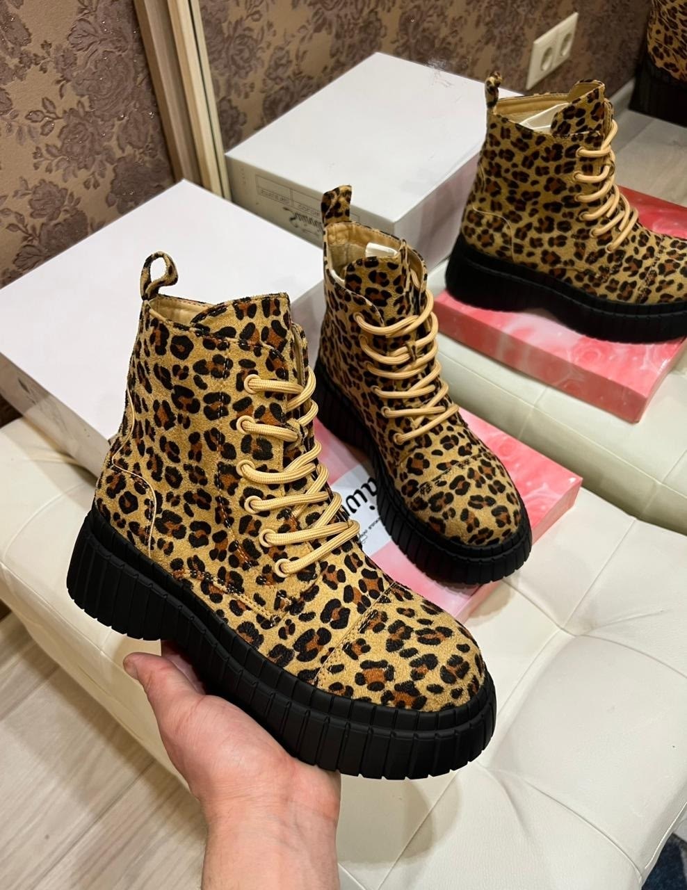 ,женские ботинки,ботинки модные,женская ,ботинки louis vuitton