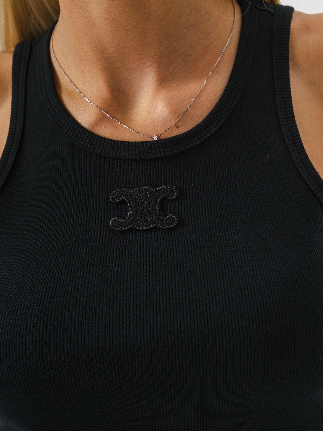 женские джинсы,джинсы женские с высокий посадкой,джинсы баллоны женские,женские джинсы мом,джинсы мом