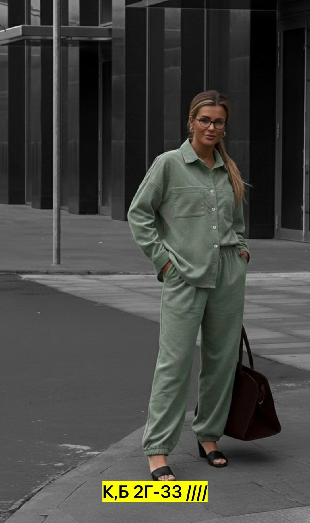 костюм брючный с рубашкой,стильные костюмы,костюм с брюками и рубашкой,костюм брючный,костюм с брюками