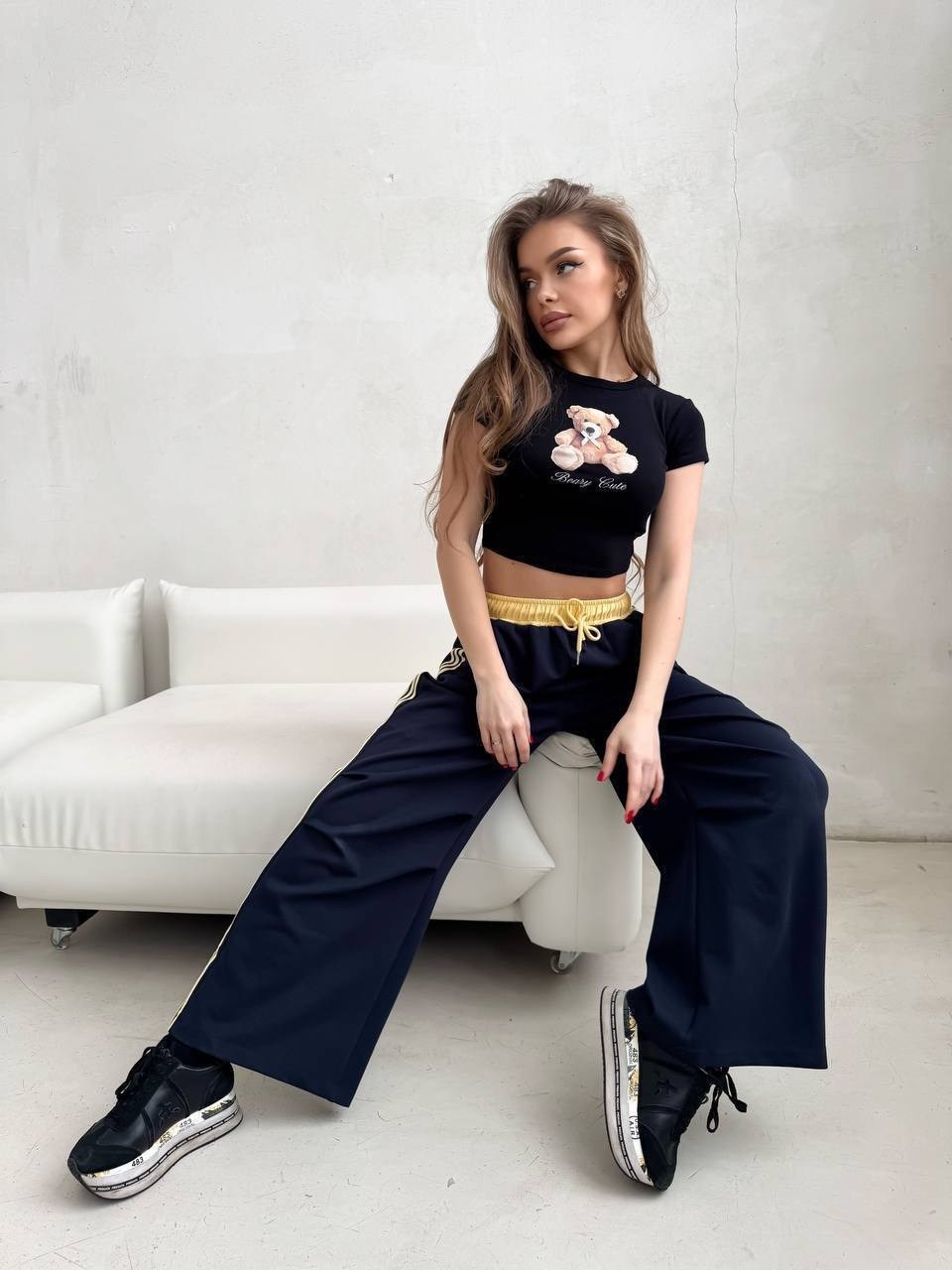 брюки карго с лампасами широкие y2k styfash,спортивные штаны широкие женские,спортивные женские штаны,широкие спортивные штаны,спортивные штаны клеш