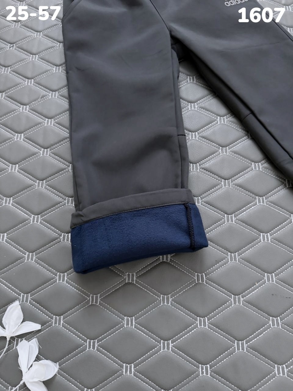 брюки адидас для мальчика,брюки спортивные adidas,брюки для мальчика adidas,спортивные штаны для мальчика,штаны адидас артикул ay8951