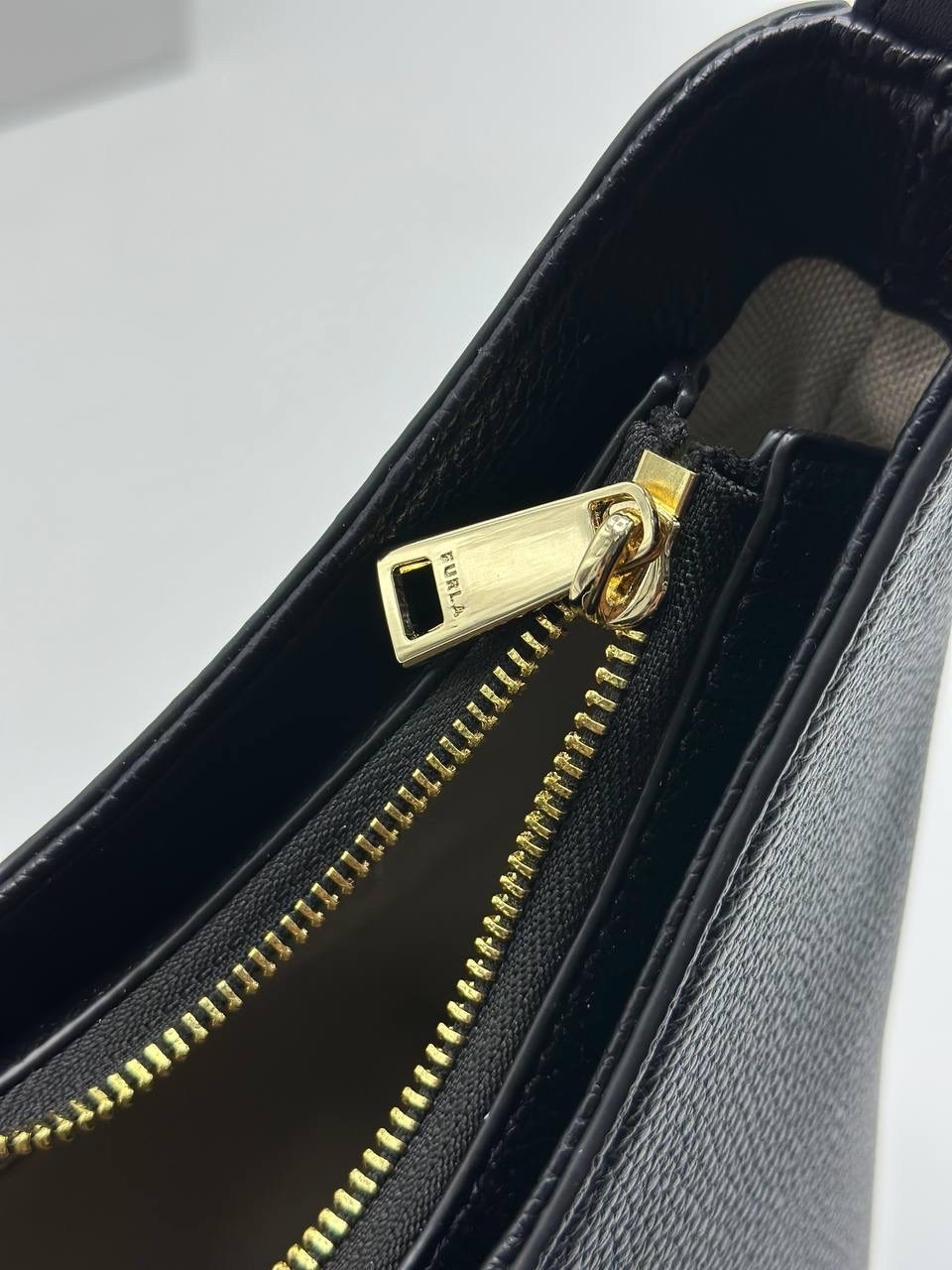 сумка женская furla,сумка furla,сумка furla черная,женская сумка,женская черная сумка