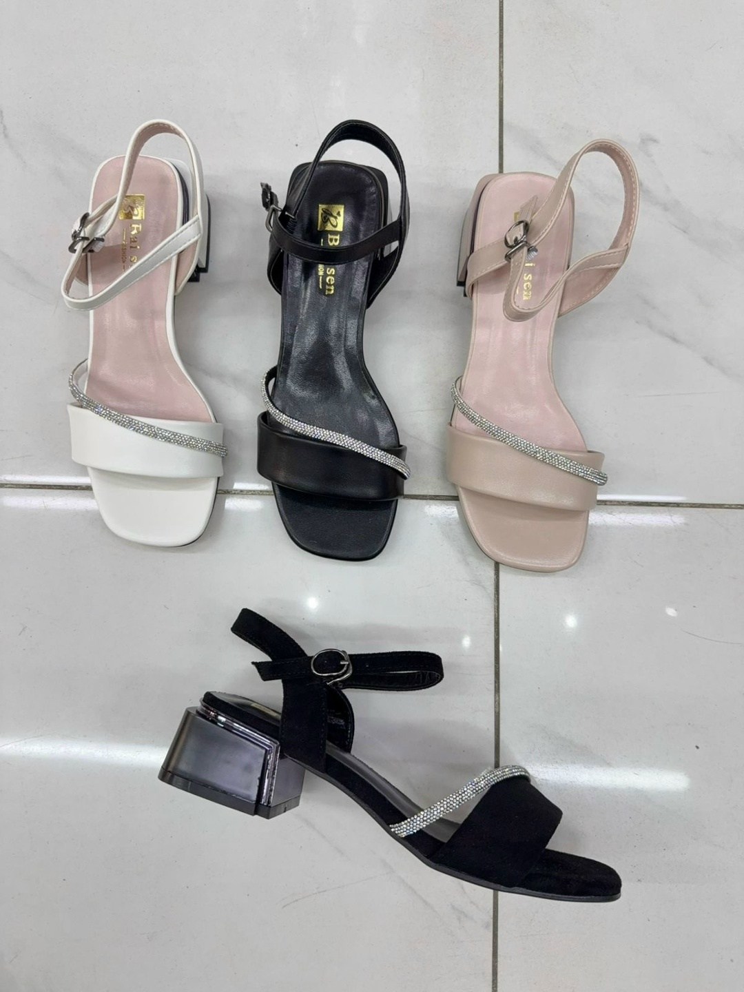 босоножки женские,,стильные босоножки,босоножки на каблуках,модные босоножки