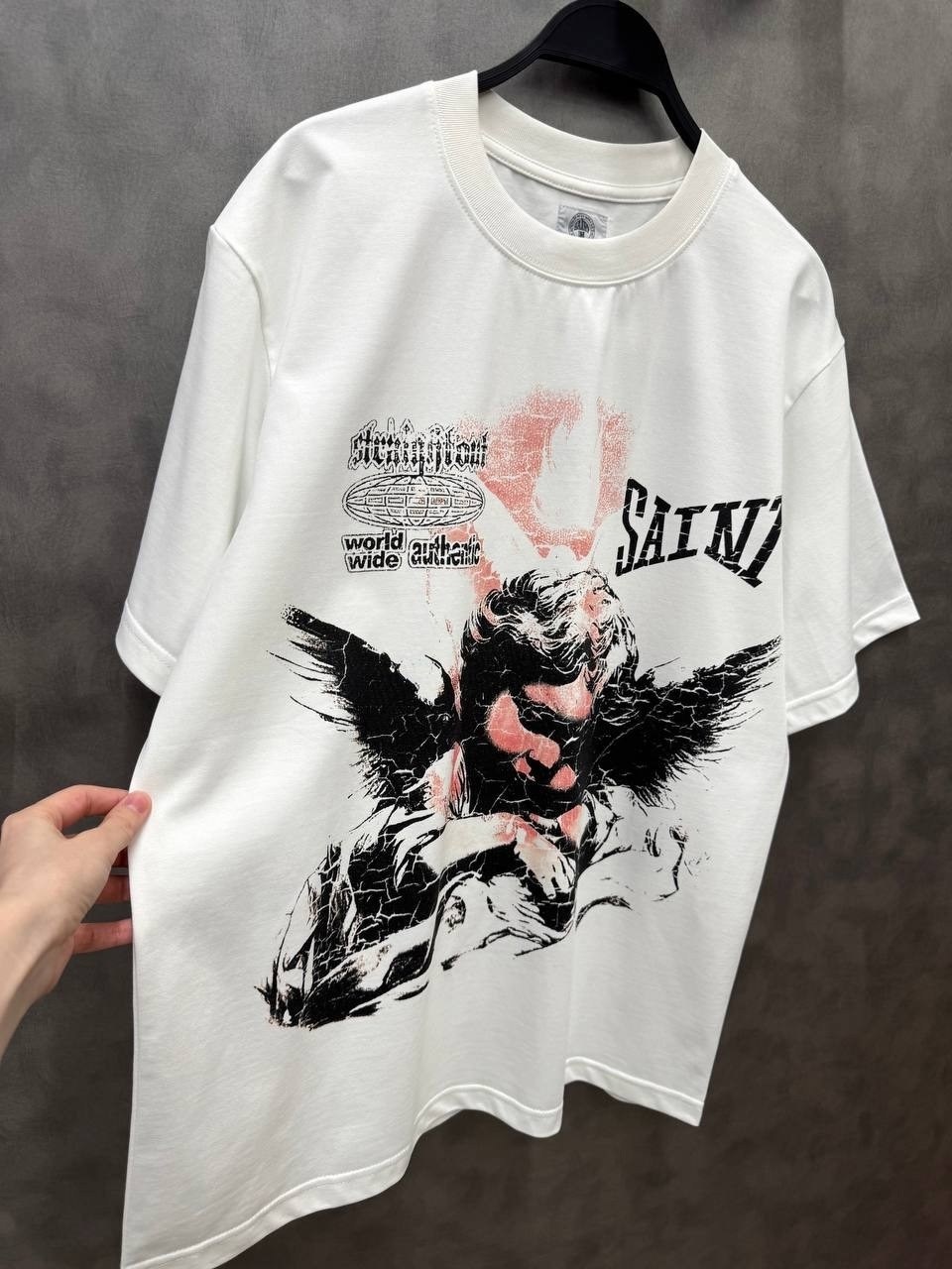 футболки оверсайз с принтами,футболка оверсайз с принтом loathe wear,футболки женская оверсайз,белая оверсайз футболка,футболка белая широкого кроя