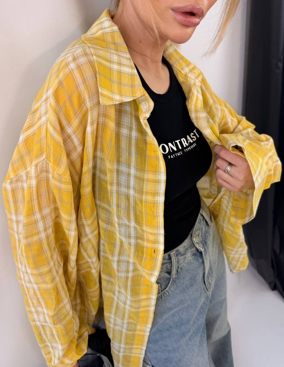 рубашка в клетку оверсайз удлиненная feel fine,стильная рубашка,рубашка в клетку оверсайз желтая,желтая рубашка,рубашка в клетку оверсайз