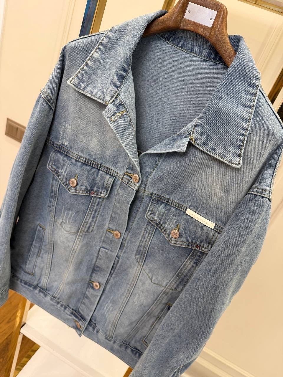 джинсовая женская куртка оверсайз,джинсовая куртка оверсайз charm_shop,джинсовая куртка женская,джинсовая куртка женская оверсайз джинсовка,джинсовая куртка