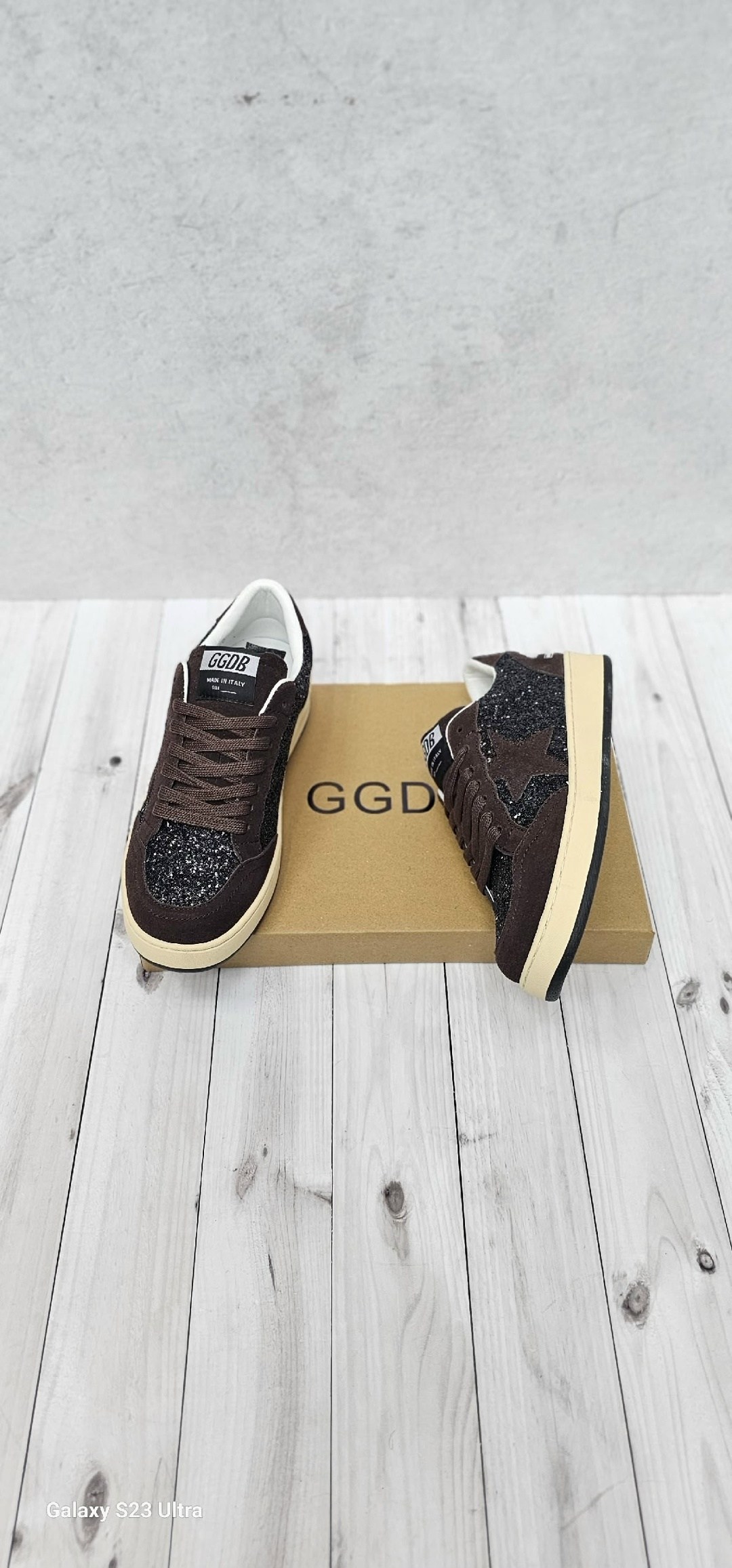 golden goose superstar distressed leather and suede sneakers,golden goose ball star,golden goose navy suede superstar sneakers,golden goose men's ball star suede low-top sneakers,golden goose super st