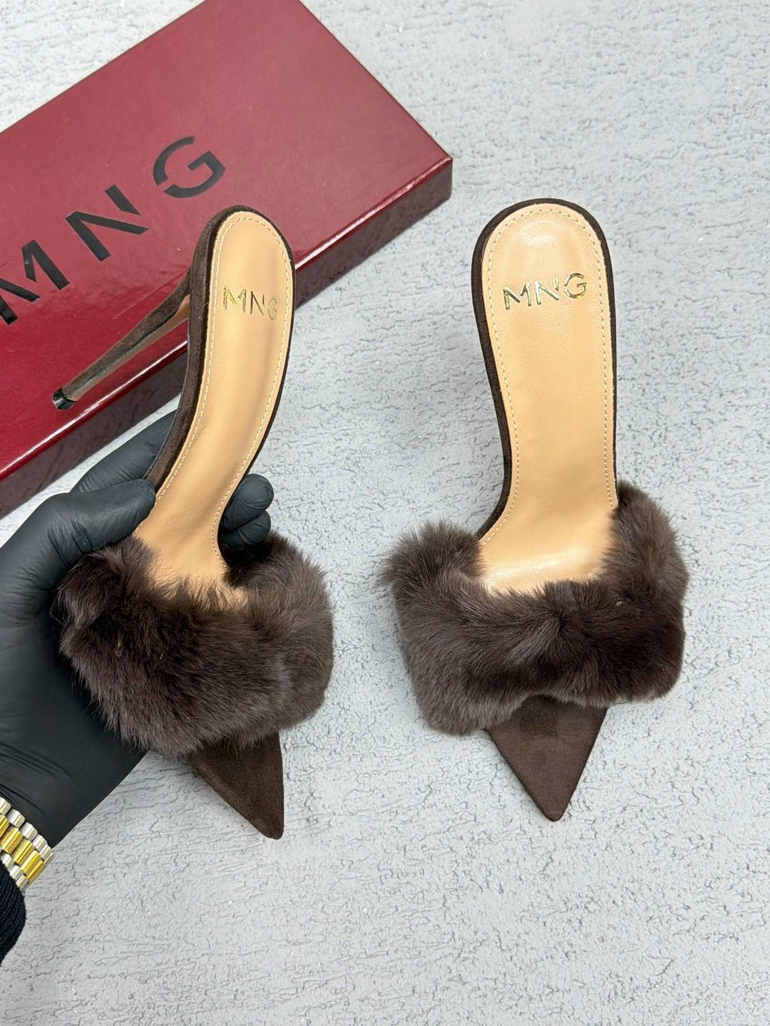 босоножки с мехом на каблуке,,меховые туфли,босоножки с мехом,меховые тапочки