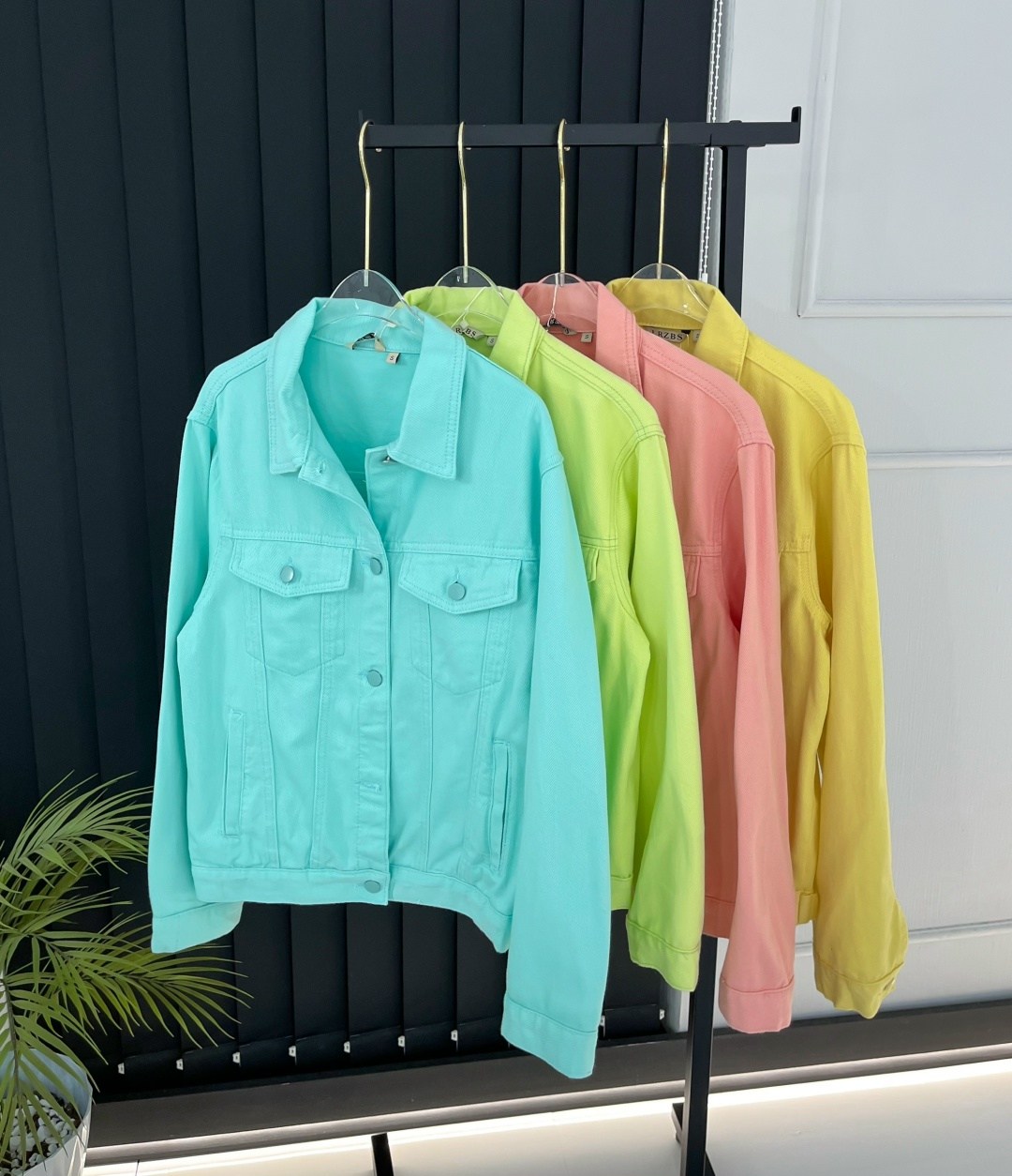 куртка желтая,джинсовая куртка,желтая женская джинсовая куртка,желтая джинсовка,куртка женская