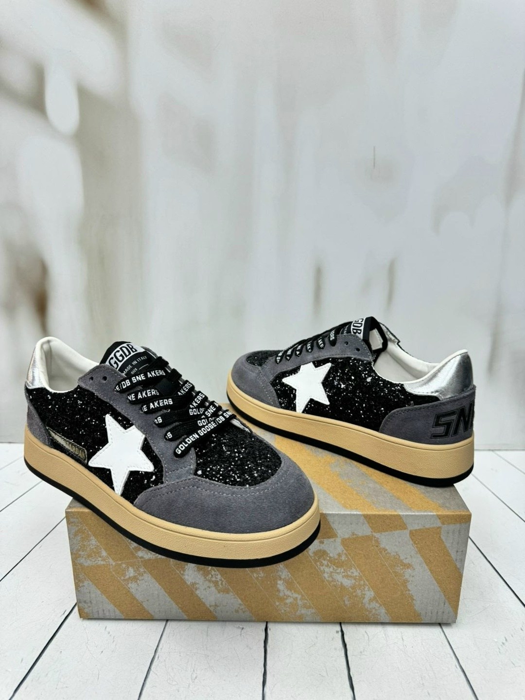 ,кеды golden goose,кроссовки golden goose,женская ,кроссовки весенние