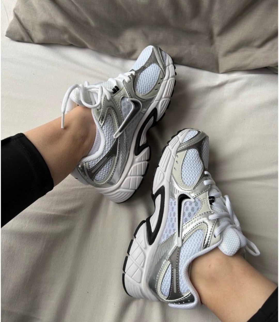 кроссовки nike,кроссовки женские nike,кроссовки найк,спортивные кроссовки,кроссовки nike v5 rnr