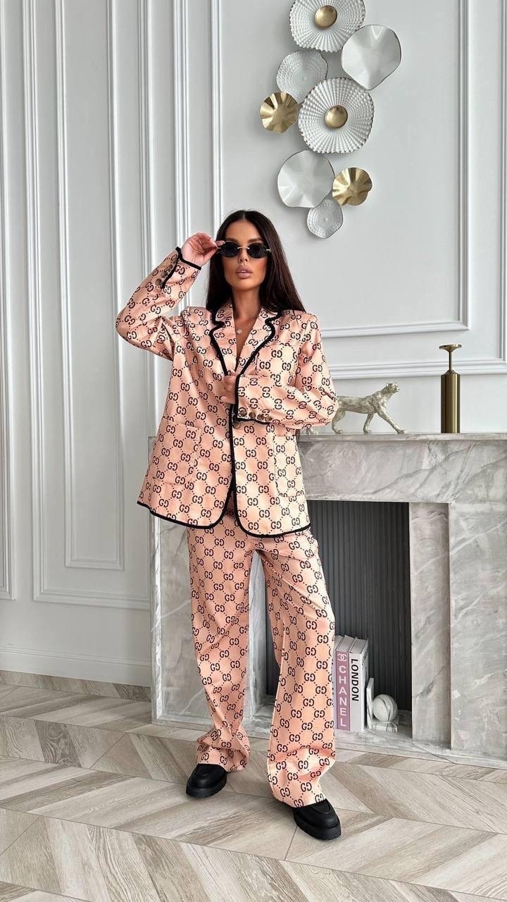 пижама костюм домашняя,пижама женская со штанами и рубашкой в рубчик,костюм в пижамном стиле,пижама женская,пижама гуччи женские