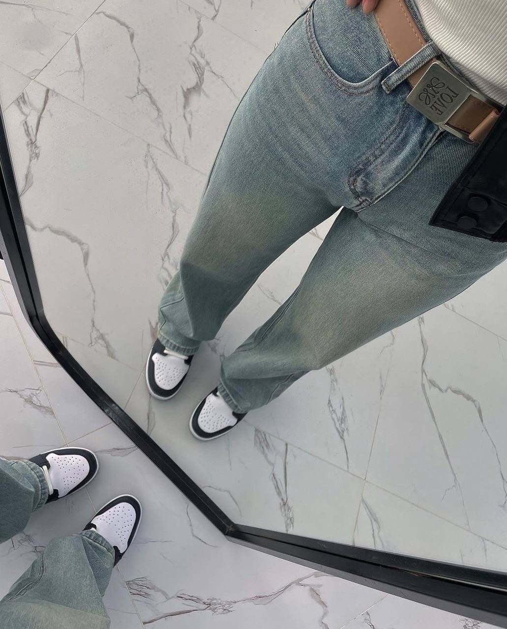 джинсы широкие,куртка бомбер,стильные джинсы,женские джинсы