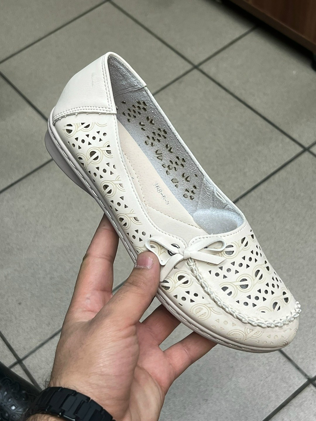 ,женские ,лоферы с перфорацией женские,женские мокасины,балетки женские