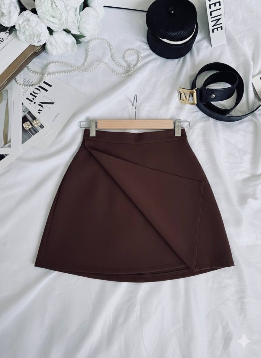 костюм с юбкой,костюм с юбкой и топом,женские костюмы с юбкой,мини-юбка с разрезом,костюм с шортами